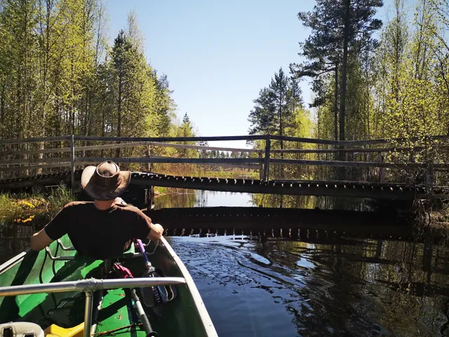 Kanottur nära stugan