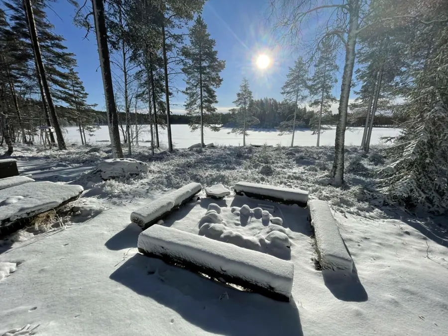 Hideaway and its surroundings in winter